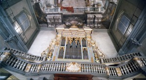 L'organo custodito all'interno della Collegiata di Sant'Andrea di Empoli (FI)