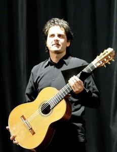 Il chitarrista Luciano Pompilio