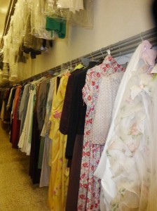 Alcuni abiti di scena in mostra al Teatro Niccolini di San Casciano Val di Pesa (FI)