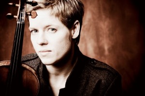 La violinista tedesca Isabelle Faust (foto: Marco Borggreve)