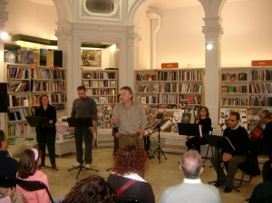 Carlo Romiti alla Libreria Feltrinelli di Firenze in occasione delle letture pubbliche "L'Ora Nona"