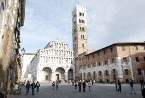 Piazza San Martino a Lucca