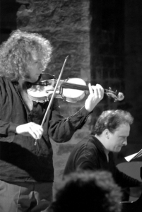Il violinista Pierre Fouchenneret, il pianista Romain Descharmes