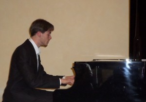 Il pianista Leonardo Ricciarelli