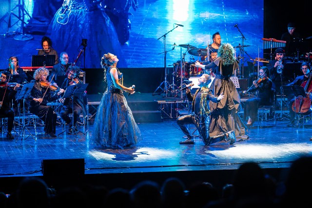 Queen At The Opera Lo show rock-sinfonico sulle musiche dei Queen al Teatro Moderno